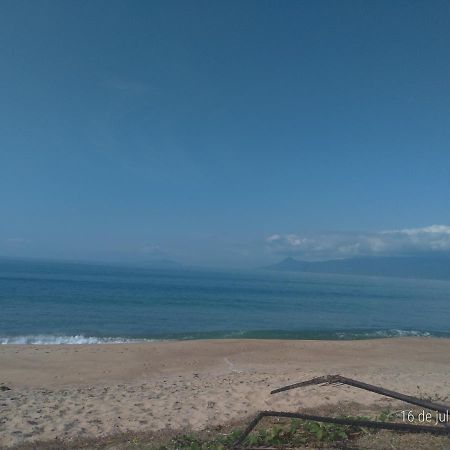 Casa de Praia Caraguatatuba - Temporada inteira, Perfeita para o descanso da família!! Exterior foto